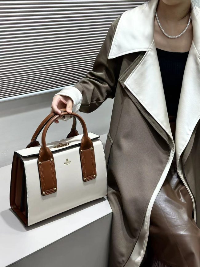 Trendy Female Bag